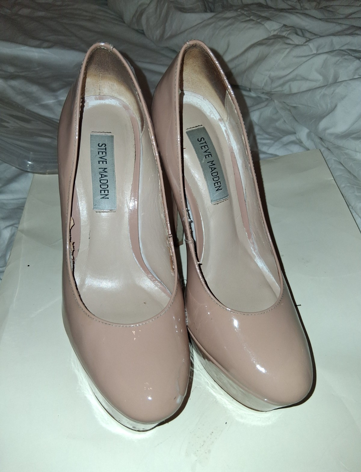 Steve Madden Women’s Beige Patent Leather Platform Round Toe Pumps Size 7.5