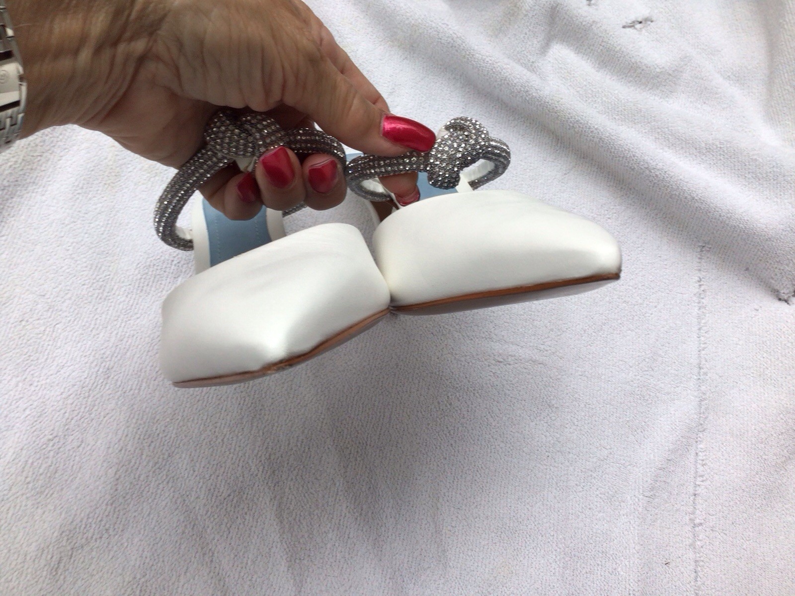 Schutz Pearl Nubuck Pump White Leather Embellished Knot Strand Size 7.5B.