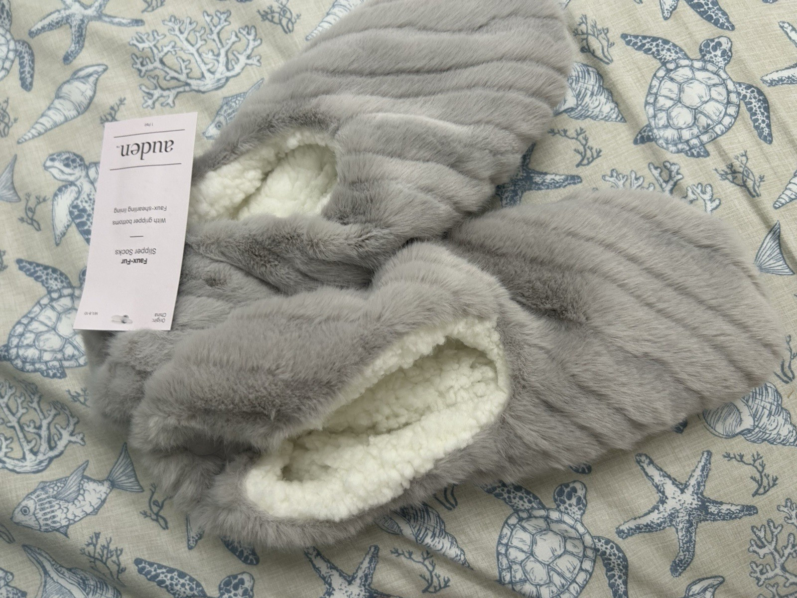 Auden Women’s Faux Fur Slippersocks Gray Slip-On Non-Slip Sole Size 8