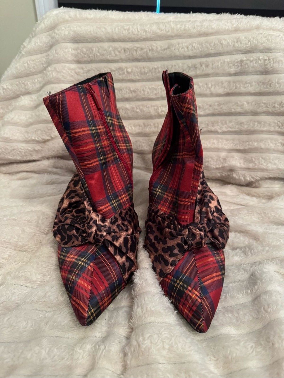 Torrid X Betsey Johnson Plaid Red Pointed-Toe Ankle Boots with Leopard Bow 9.5w
