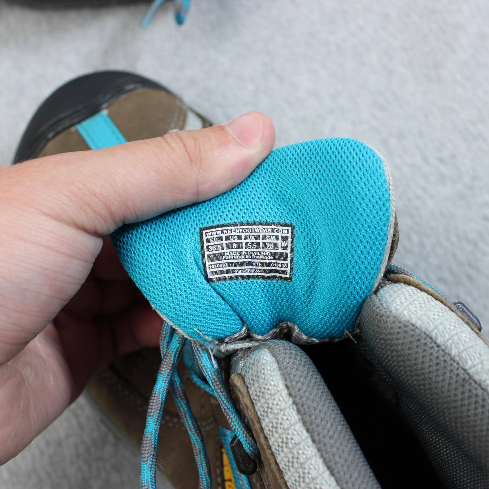 KEEN Snow Boots Womens Size 8 Brown Ankle Lace Up Shellback Waterproof Hiking