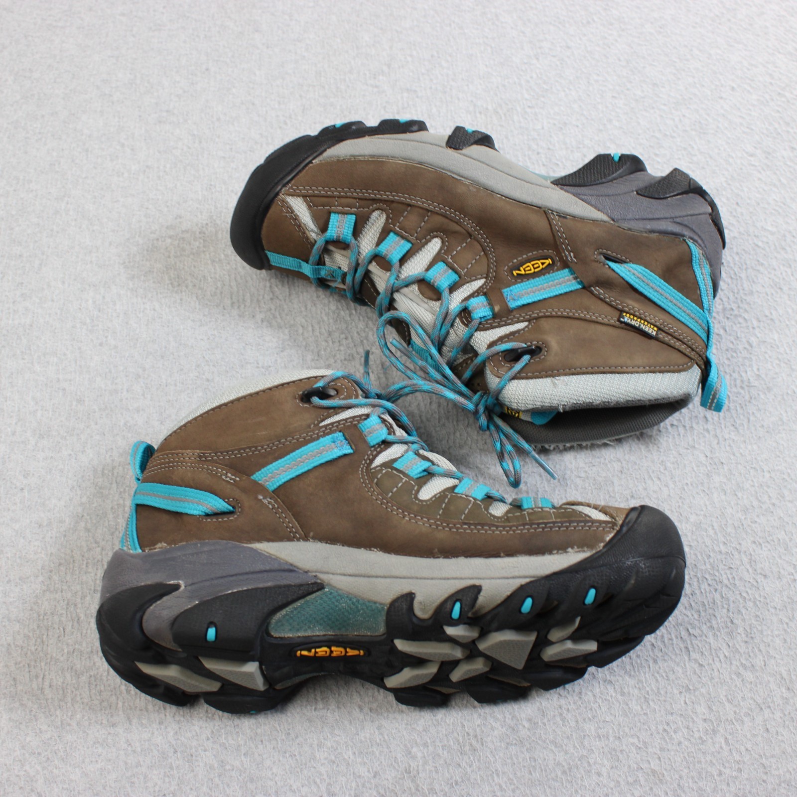 KEEN Snow Boots Womens Size 8 Brown Ankle Lace Up Shellback Waterproof Hiking