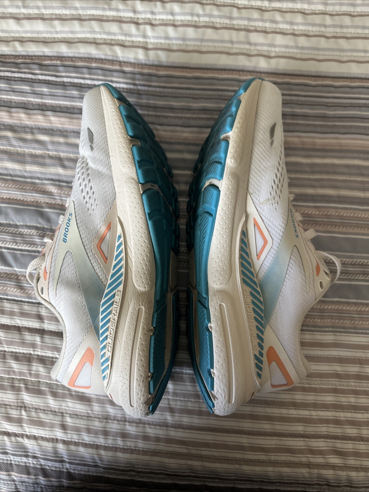 Brooks Womens Running Shoes Size 8 Beige Orange Blue Cushion