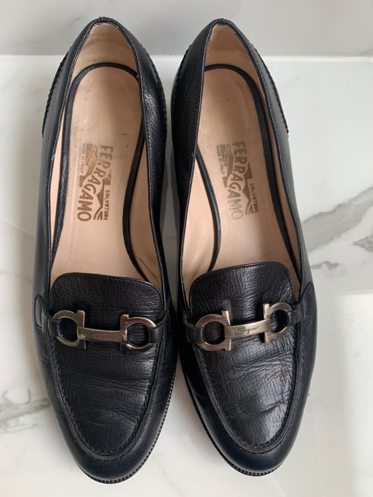 SALVATORE FERRAGAMO GANCINI Vintage Black Moccasin Loafers Women’s Sz 9.5