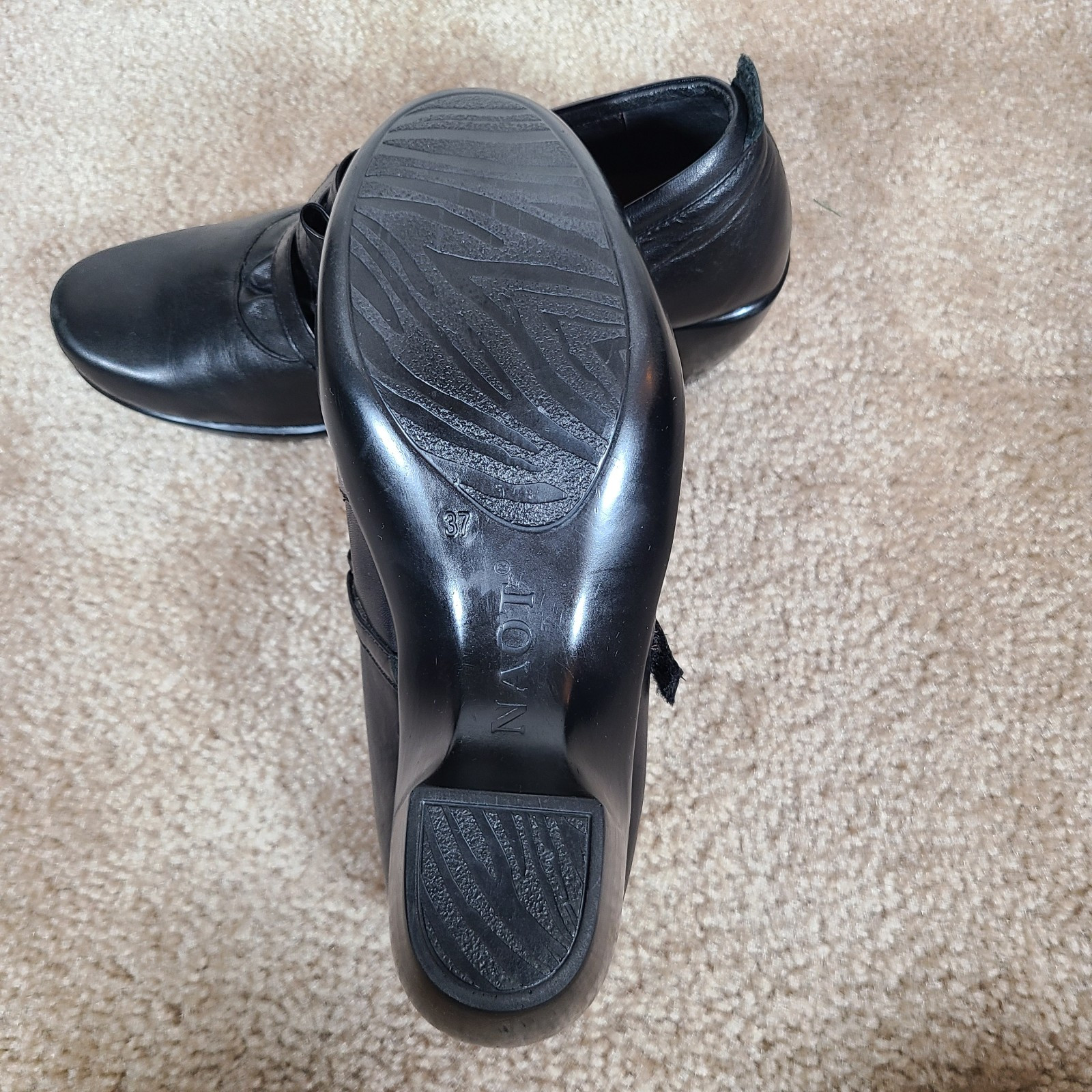 NAOT Black Leather 2″ Wedge Heel Hook & Loop Classy Wedge Shoes EU 37 ~ US 6-6.5