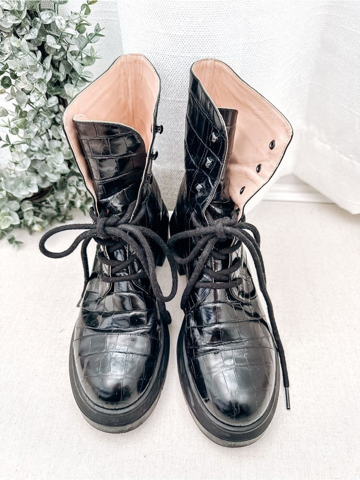 Stuart Weitzman Black Croc Embossed Leather Combat Boots Size 9