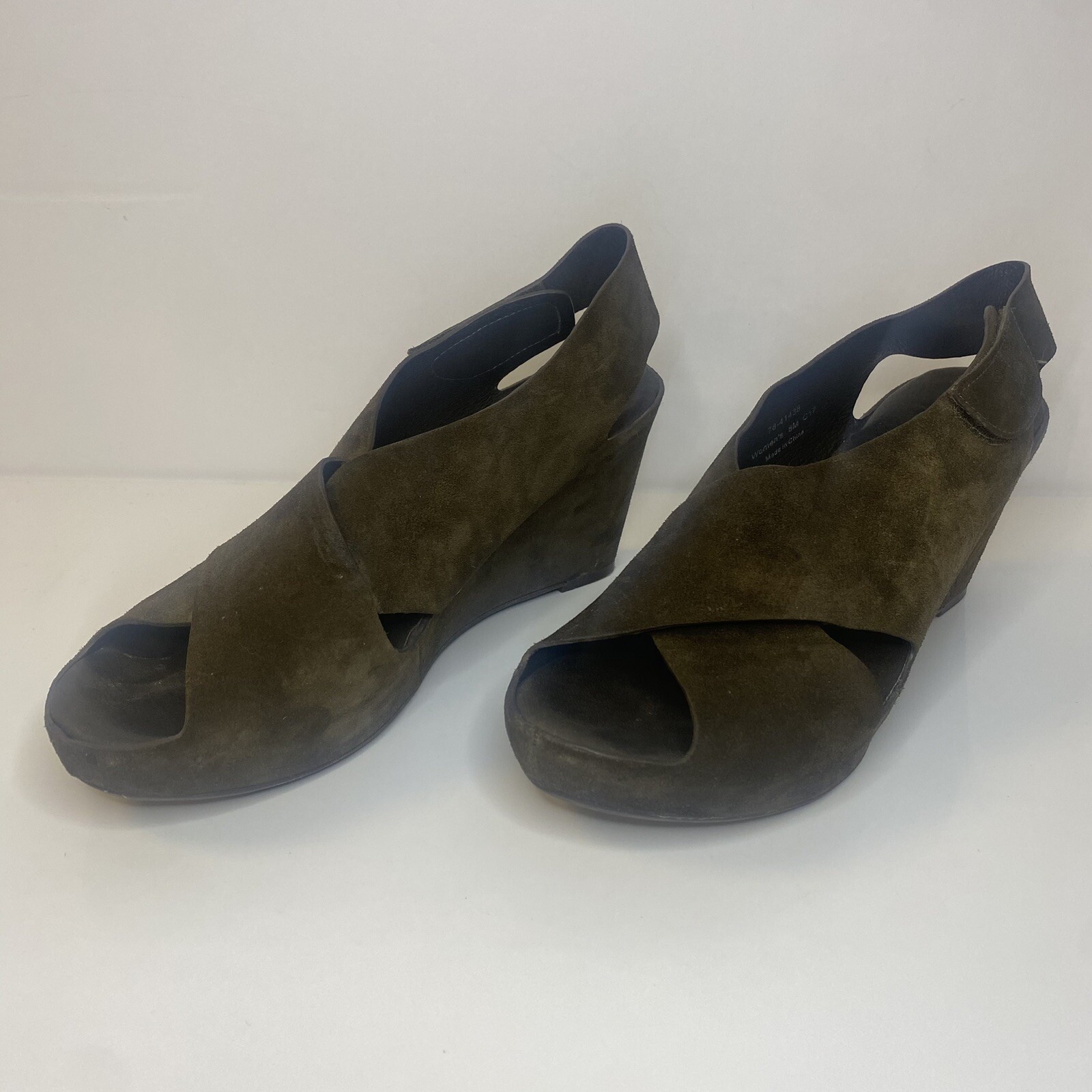 Johnston & Murphy Shoes Tori Cross Forest Brown Seude Sandals Women’s Size 8