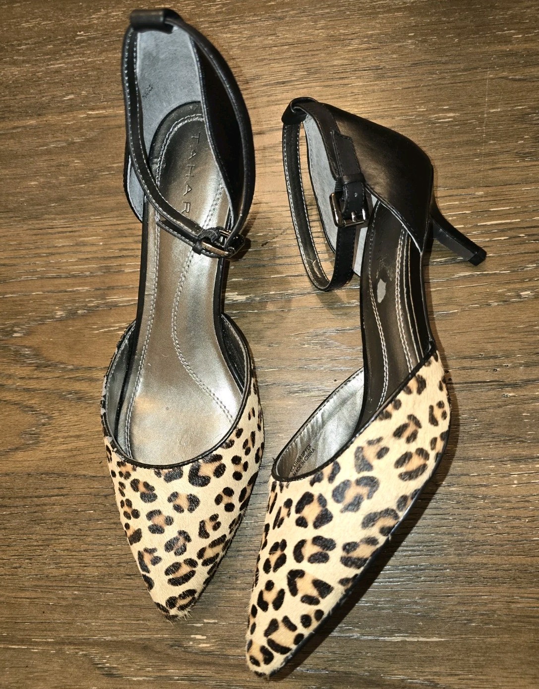 Tahari Leopard Calf Hair D’Orsay Heels Womens 7.5 Pointed Toe Kitten Heel Ankle