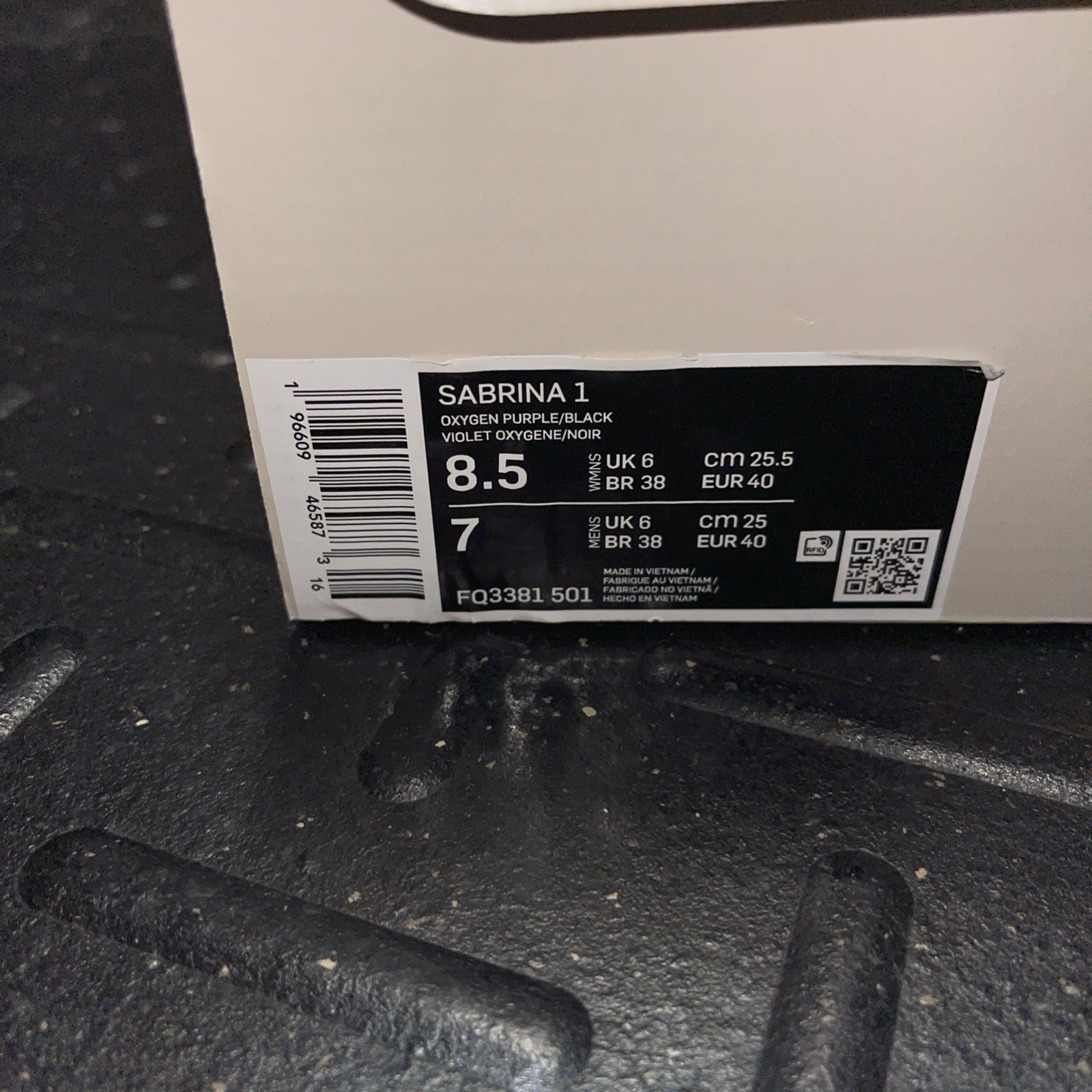 Nike Sabrina 1 Spark Women’s Size 8.5 | Men’s size 7