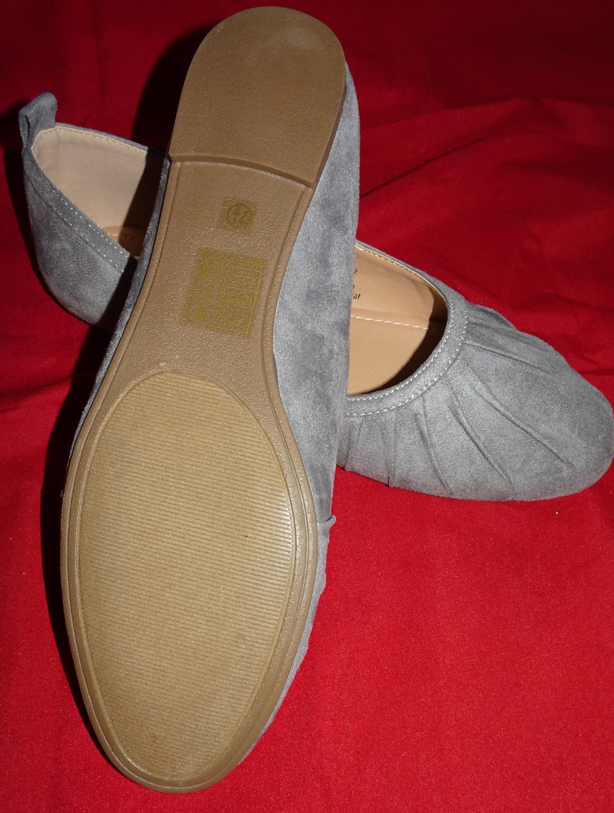TRU Comfort Foam Women’s Grey Tannya Faux Suede Ballet Flats Size 7.5 NEW