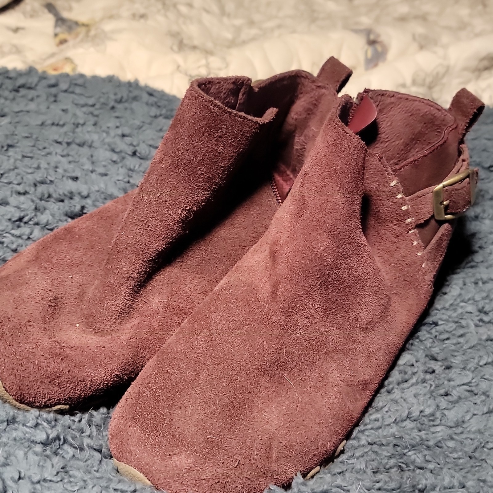 SKECHERS Women’s Burgundy Suede Leather Ankle Bootie Zip Buckle Round Toe 9