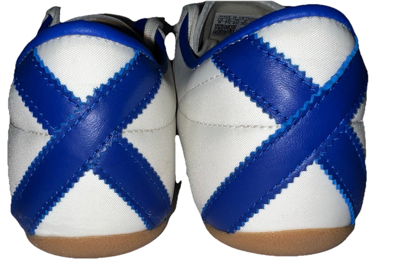 (15/B4)Adidas Women’s Tokyo Originals Size 9