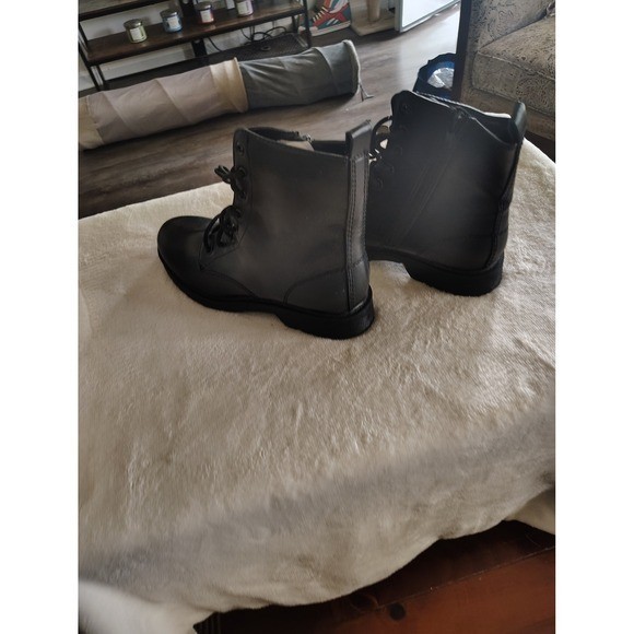 Time and Tru Womens Black Combat Boots Side Zip Lace Up Lug Sole Size 9