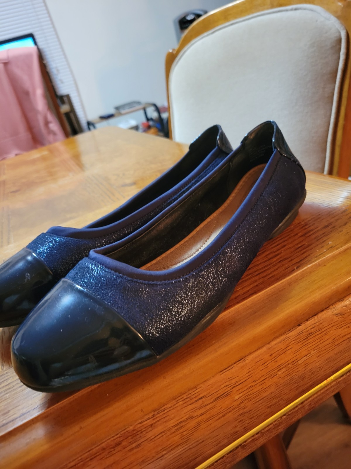 Lite Wght Comfy Business Casual Flats. Good Souls By Catherines Sz 10-Wide.