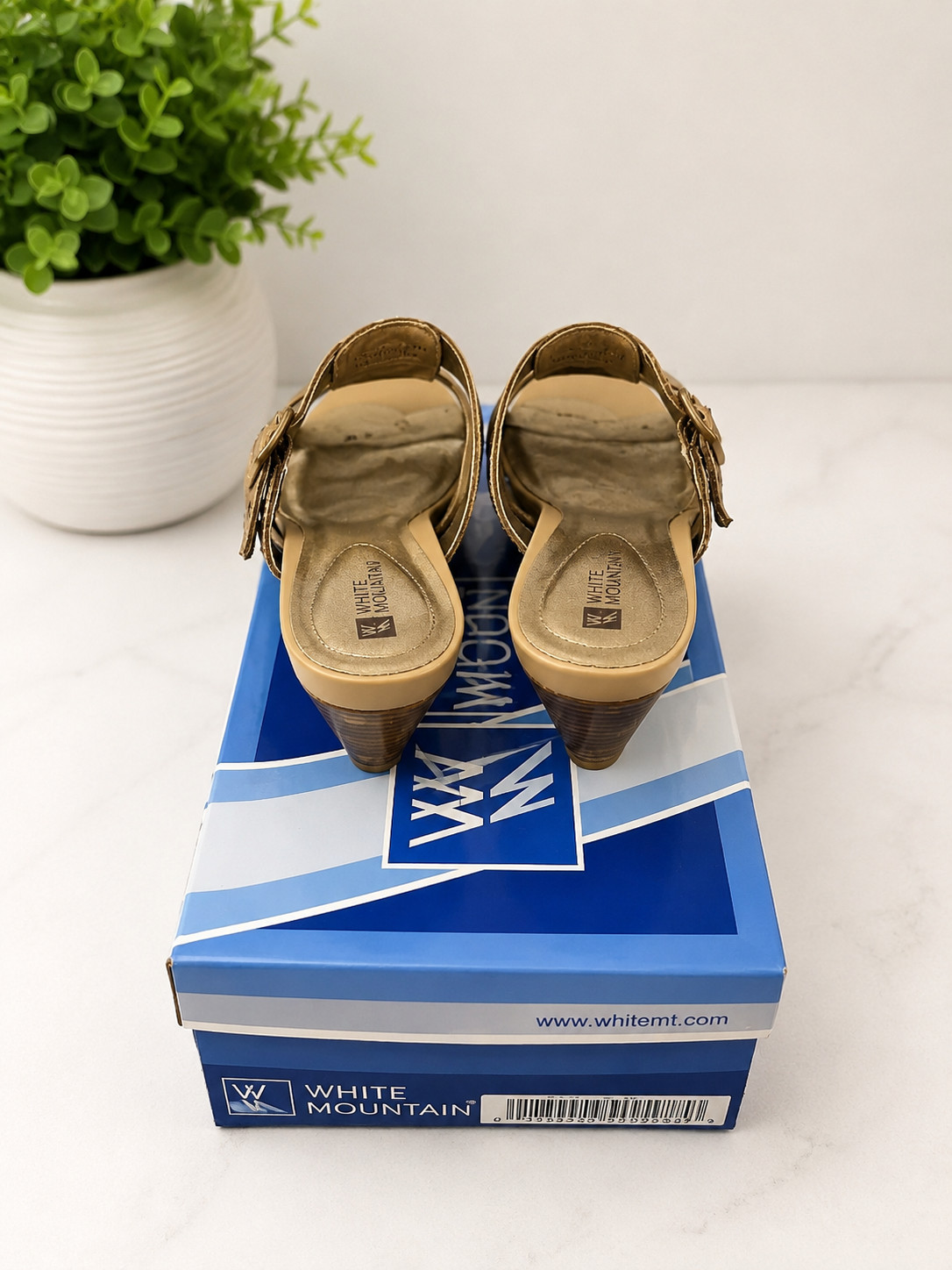 NIB White Mountain Mimic Slide Sandals