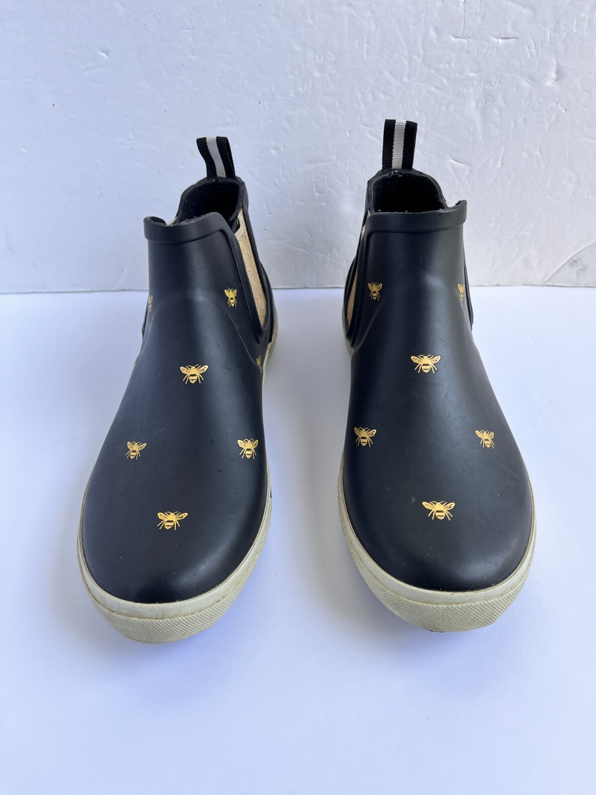 Joules Womens waterproof rain boots Black Gold Bee Sz 7/8