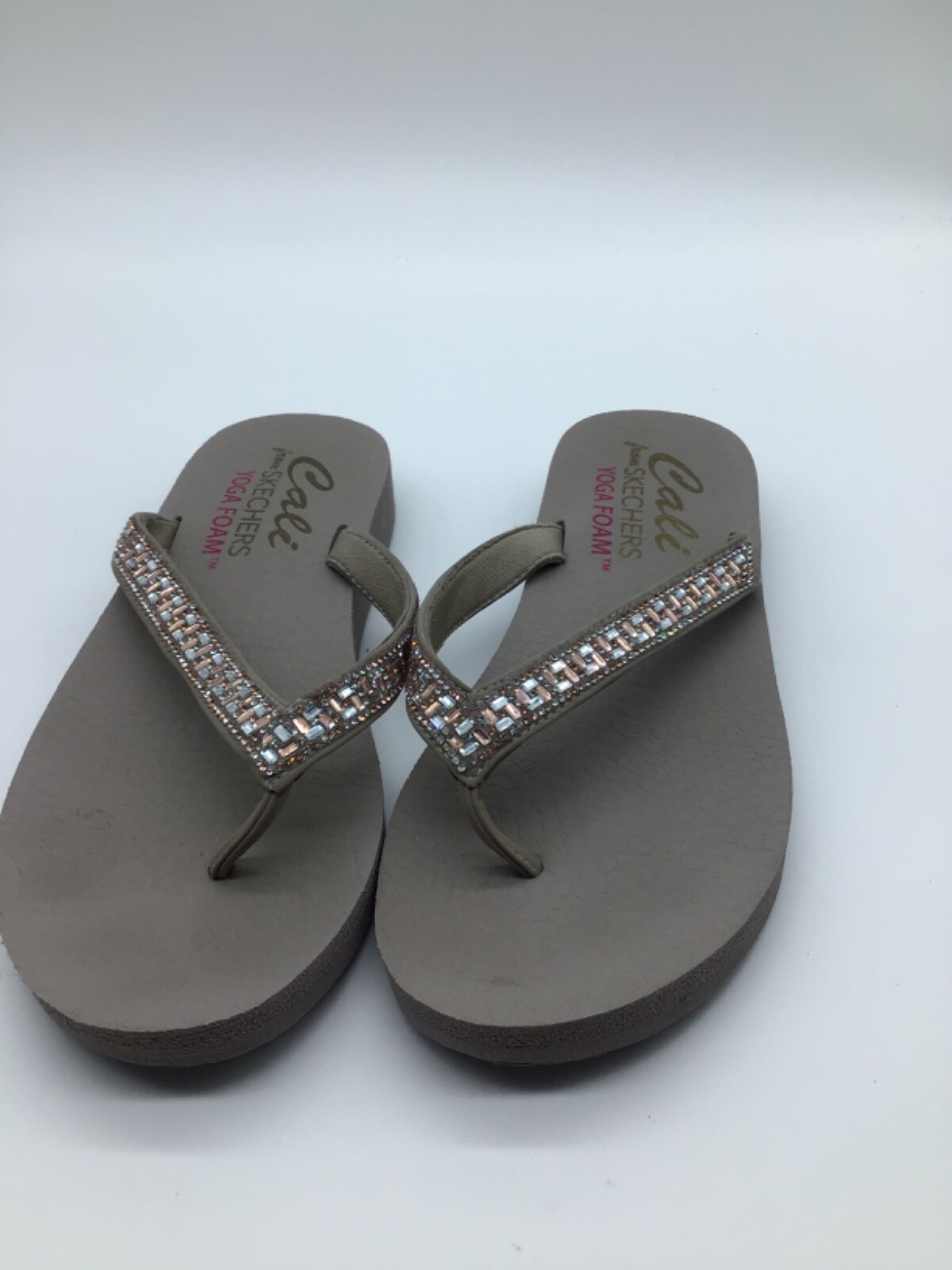 Cali from Skechers Yoga Foam Womens Gray Flip Flops Sz 8