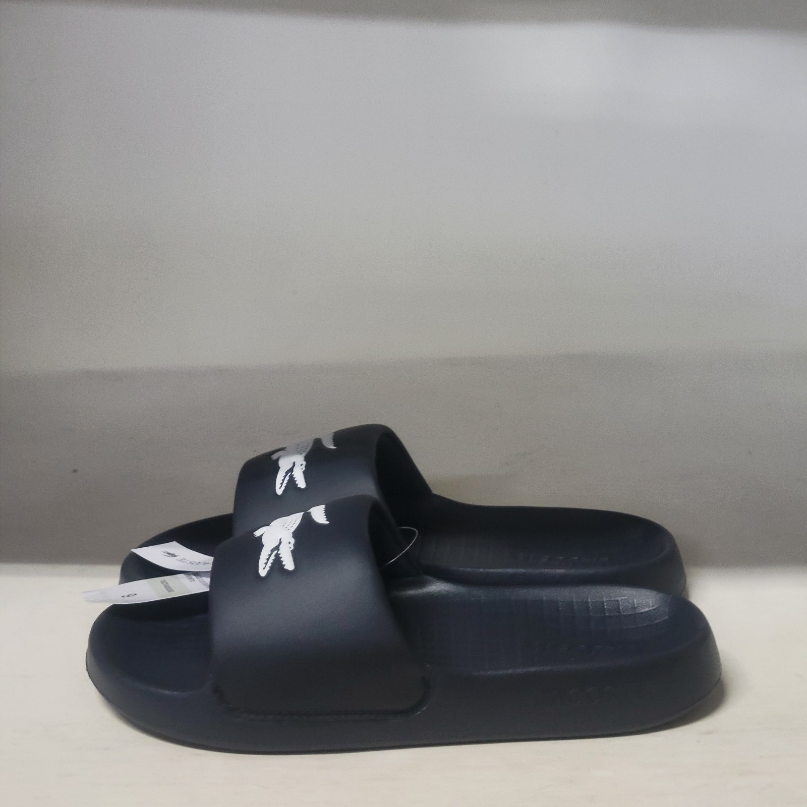 Lacoste Serve Slide 1.0 Sandal Navy Women’s Size 9M