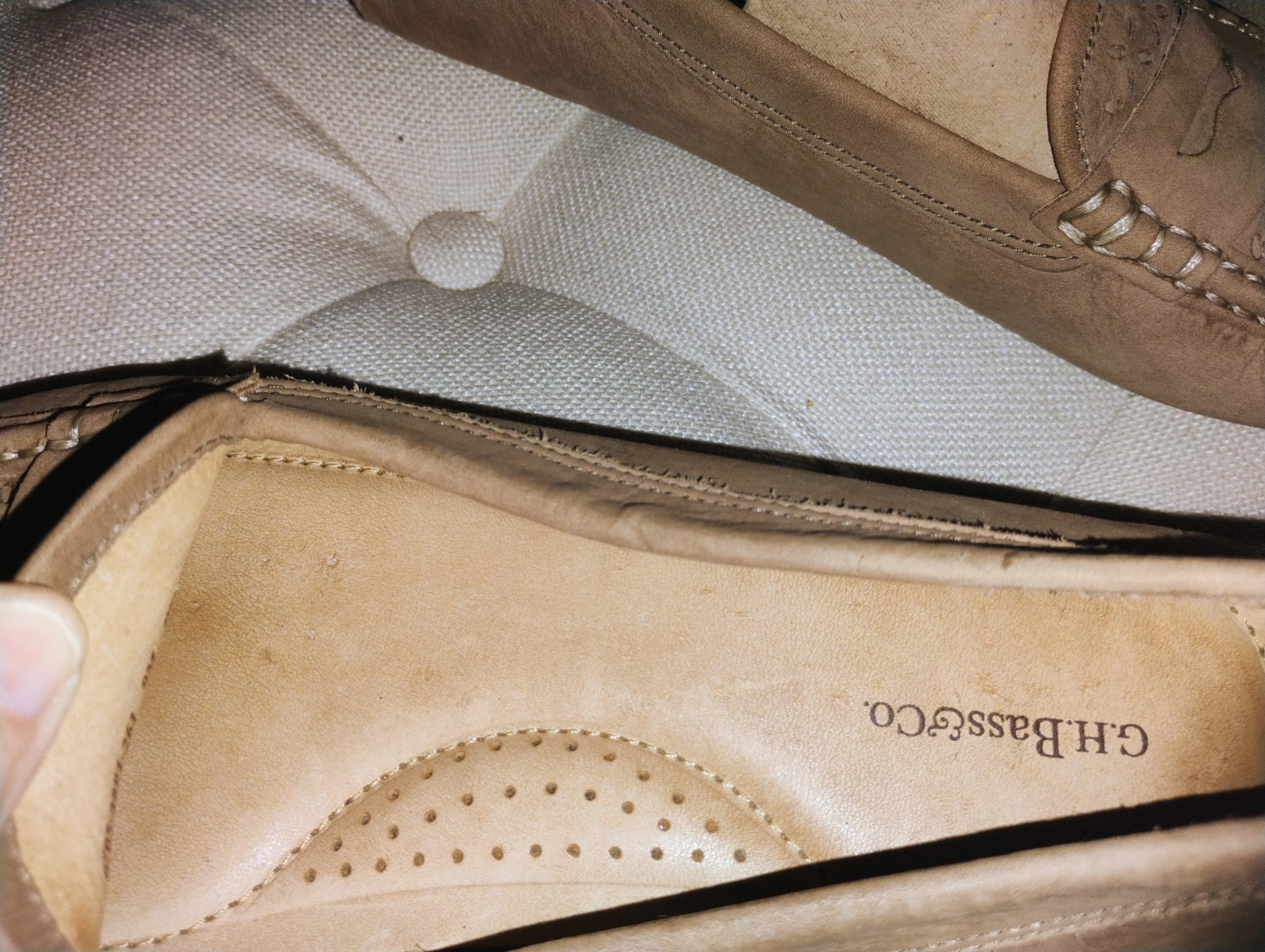 Women’s G H Bass & Co Suede Leather Weejun Valorie Mocs- Size 9- Brand New