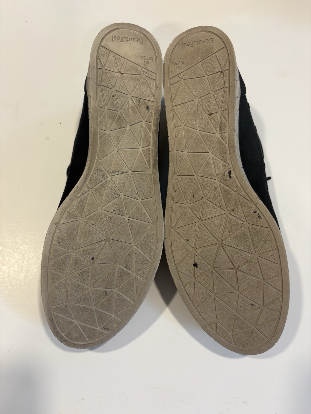 BeautiFeel Zhuri Black Polka Dot Suede Mesh Combi Cushioned Anti-slip 40 9