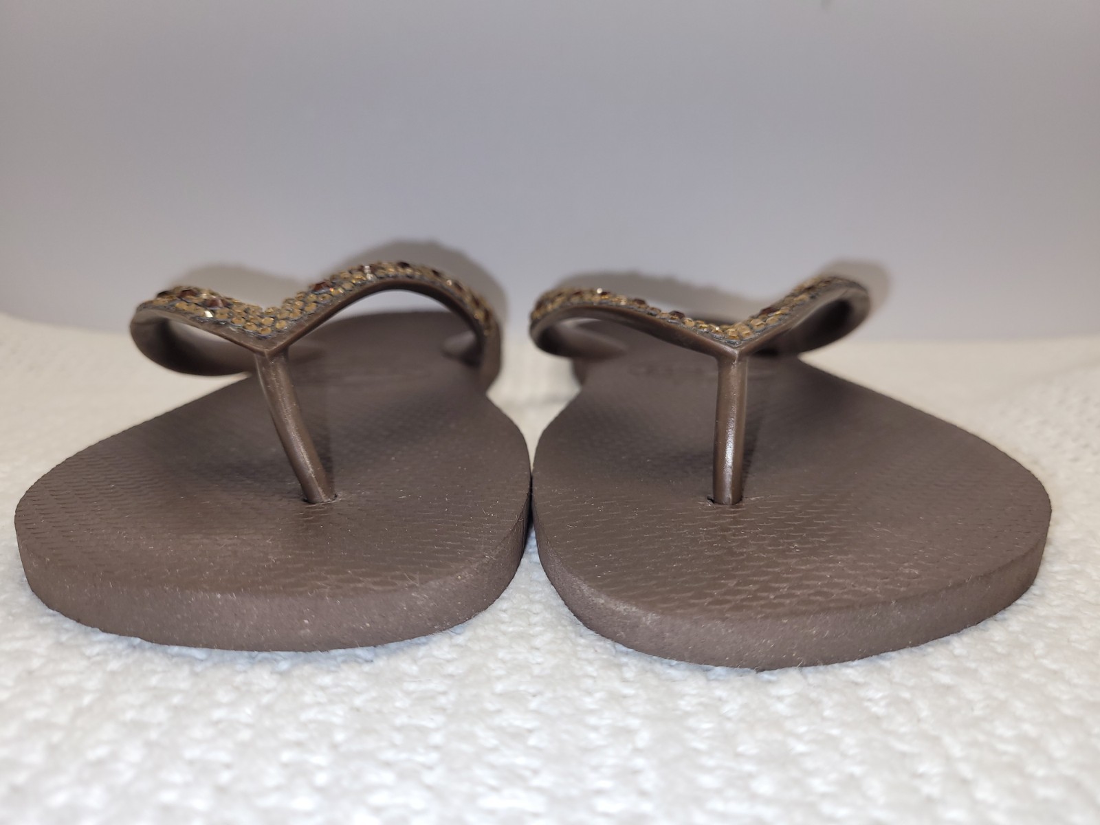 Havaianas Slim Glitter II brown sandals & rhinestone embellished straps W 9/10
