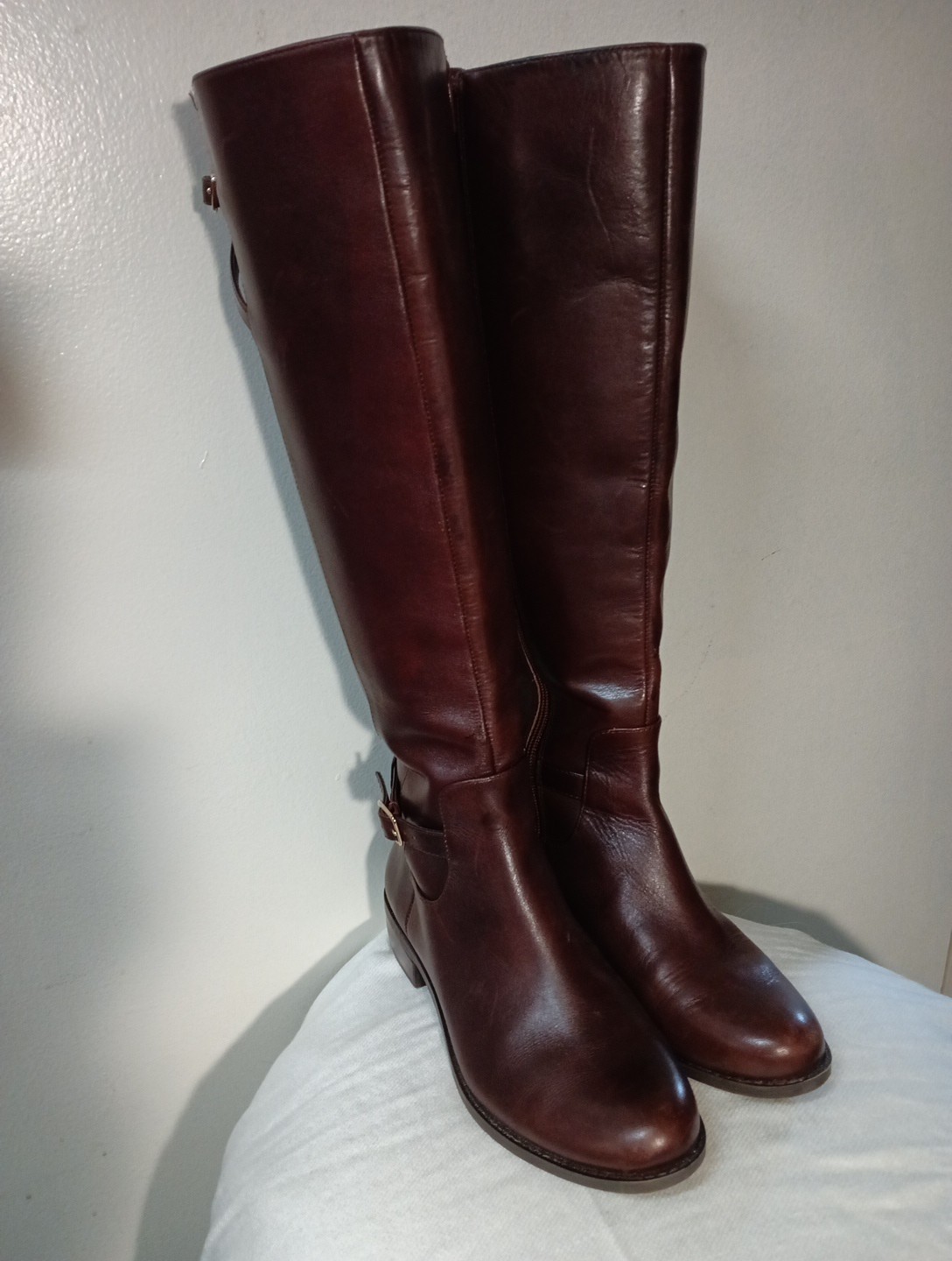 Brown Gianni Bini Almond Shaped Toe Genuine Leather Boots Size 6 Medium