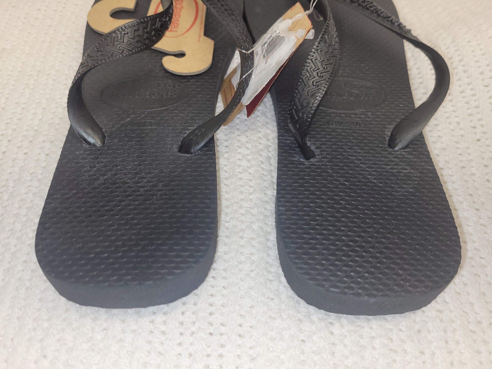 Havaianas Unisex Top Thongs Flip Flops Black (Mens 7/8) (Women’s 9/10)