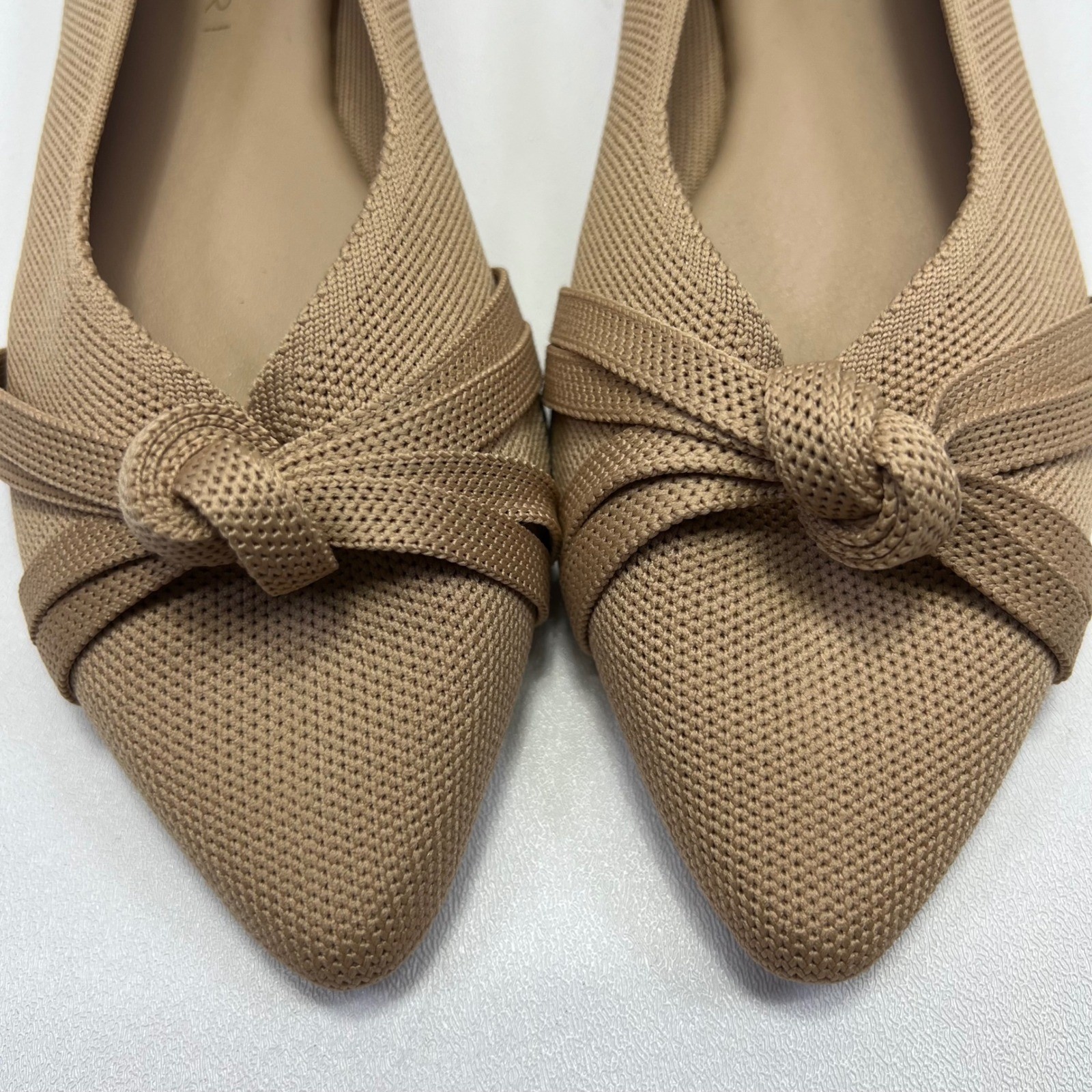 Tahari Catalina Flats Womens Size 9 Tan Knit Pointed Toe Knot Bow Ballet Slip On