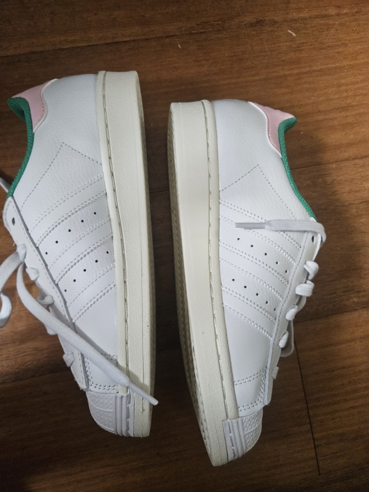 Adidas Superstar Size US 6 UK 4.5 JP 230 EUR 37 NEW