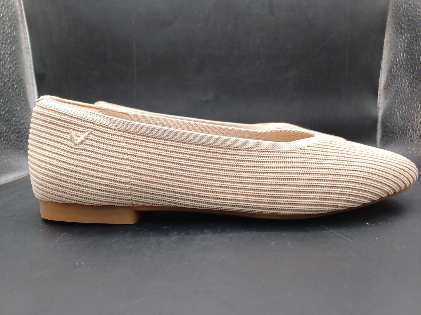 NEW Vivaia Margot 2.0 Square Toe V-Cut Flats – Almond Size 36 (US 5.5-6)