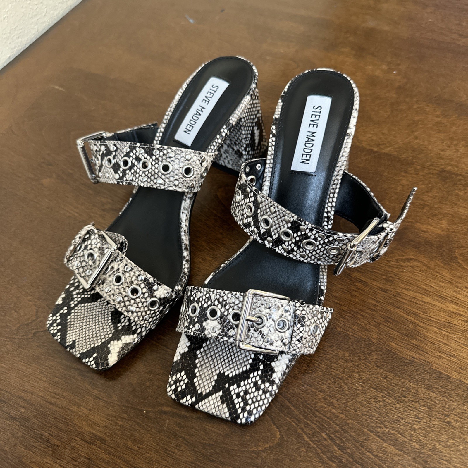 Steve Madden Menna Snake Print Buckle Strap 3.25″ In High Heel Sandals Sz 7.5 M