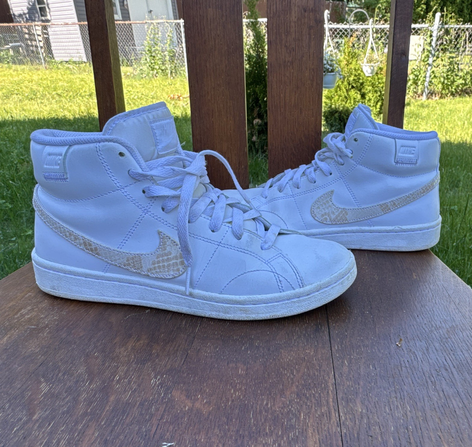 Nike Court Royale 2 Women’s Mid Top Leather Lace-Up Sneakers White DD9666-100