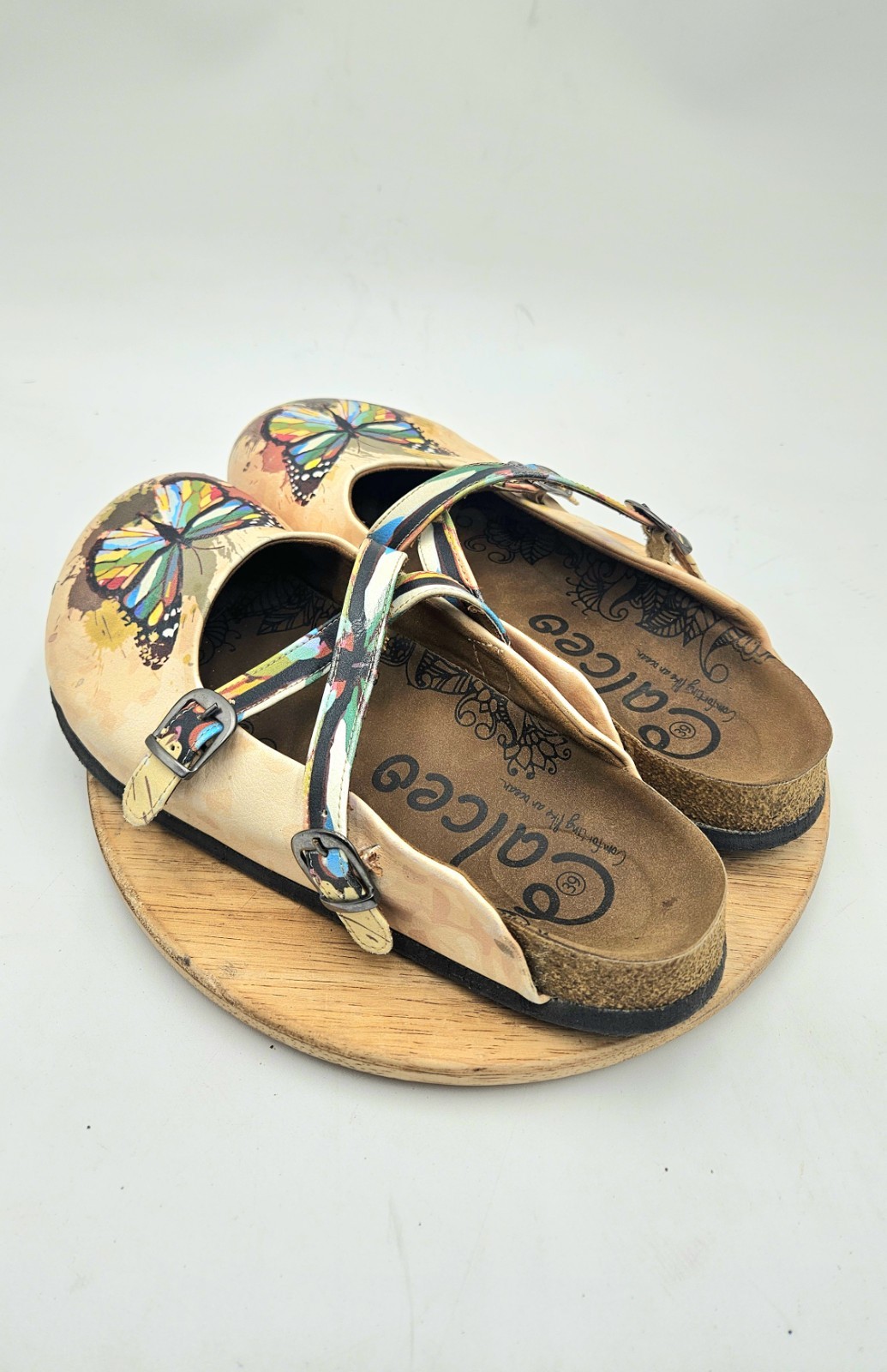 CALCEO Women’s Colorful BUTTERFLY Beige Cork Sole Slip-On Shoes SIze 7.5US
