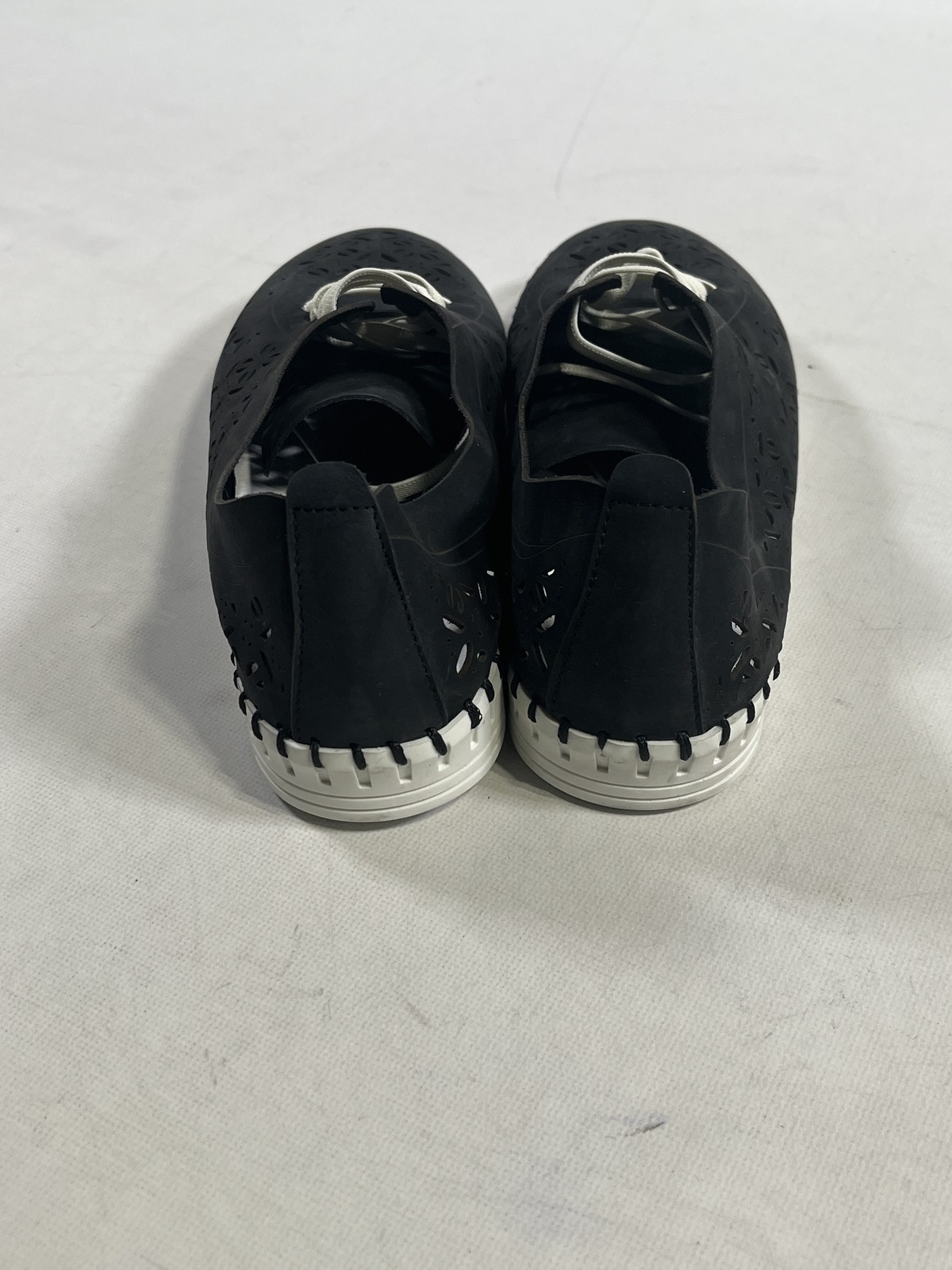 Womens Eric Michael Black Nubuk Stacie Casual Shoe 39EU NEW