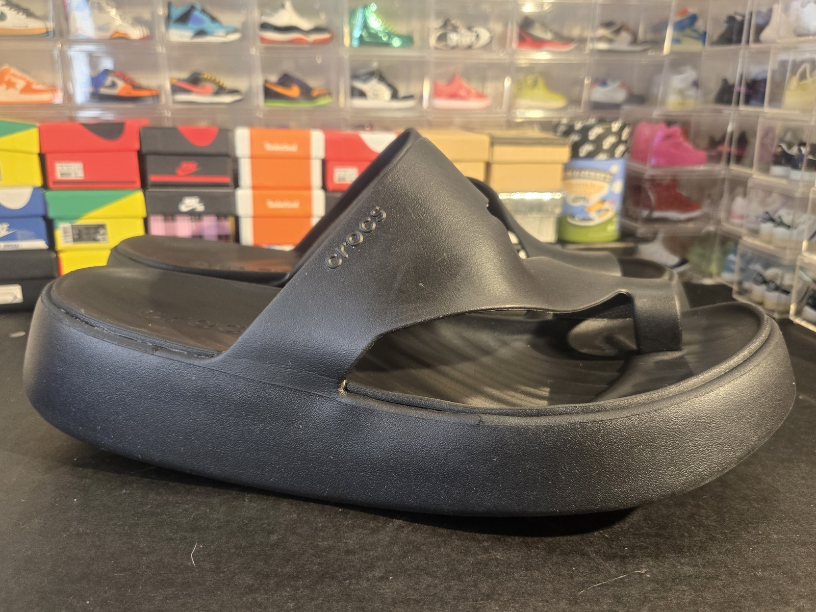 Crocs Women’s Getaway Platform Toe Loop Strappy Black Sandal Size11