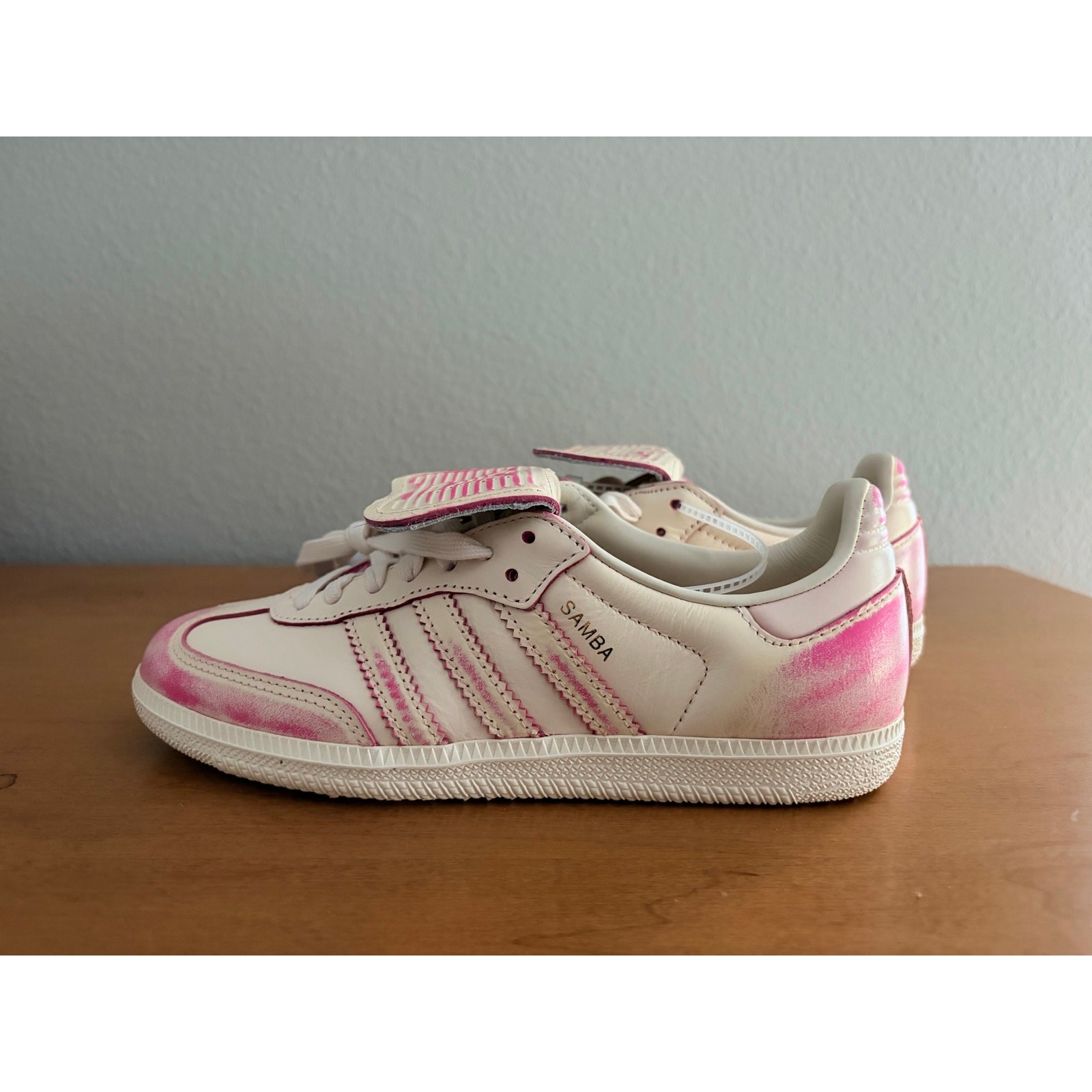 Adidas Samba LT Distressed Pack Cream/Shock Pink Womens 6 JR5998