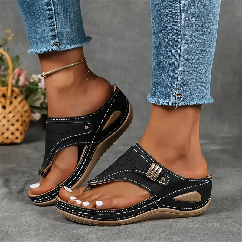 Slippers for Women Wearing Flip Flops for Summer, New Sandals for Women