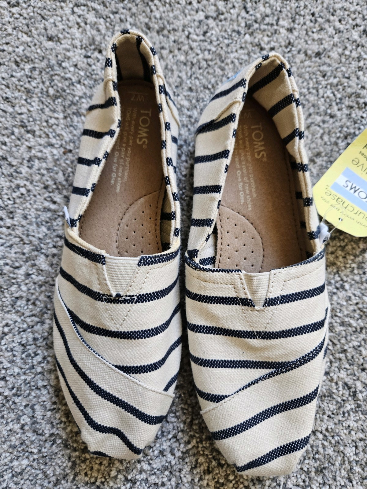 TOMS Women’s Classic Alpargata Slip-On white and navy Riviera stripe Sz7