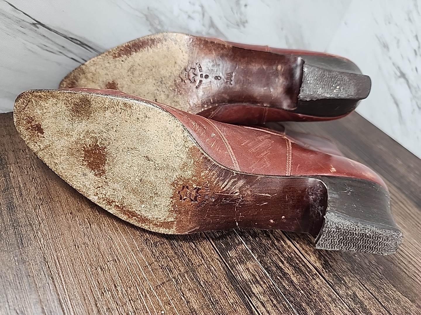 ☆LOOK☆ ~Amalfi Idle Booties in Rust With Buckle Size 8 B~ ☆FREE-SHIPPING☆