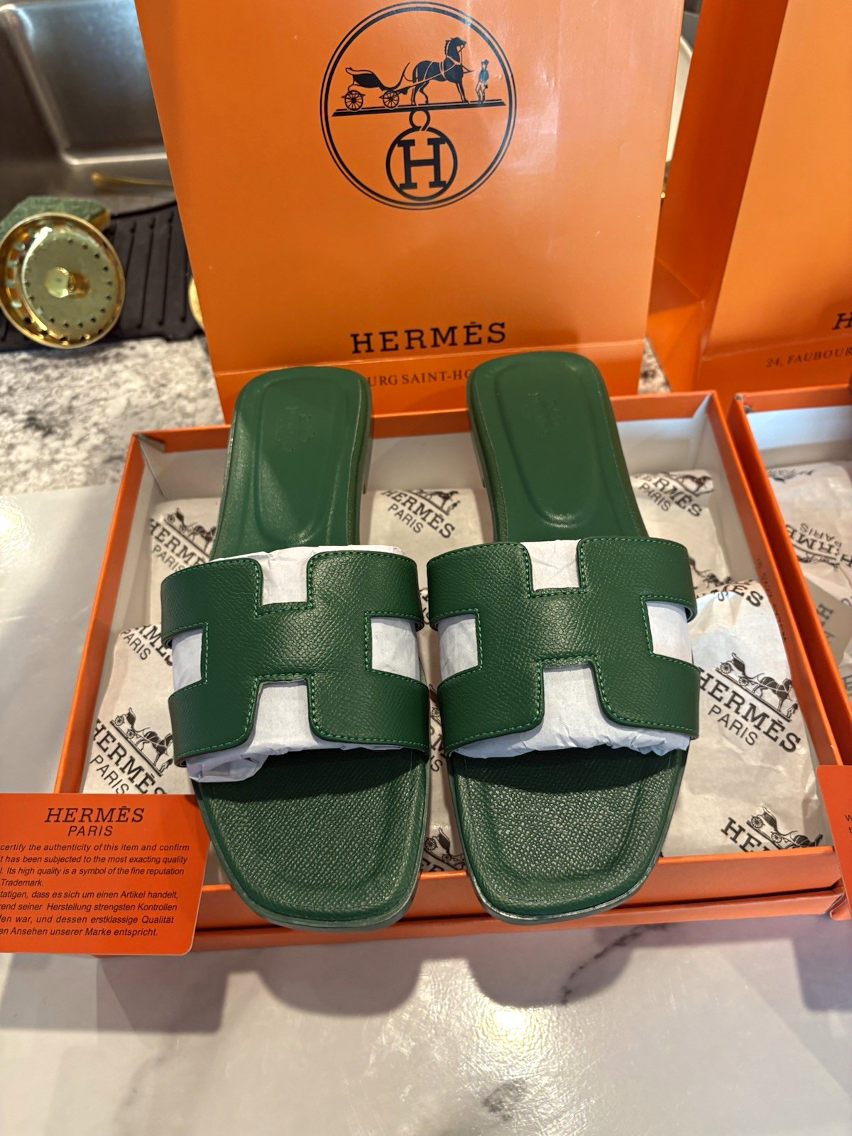 Hermès Women’s Green Leather Slide Sandals Logo H Strap Slip-On EU 40 US 9