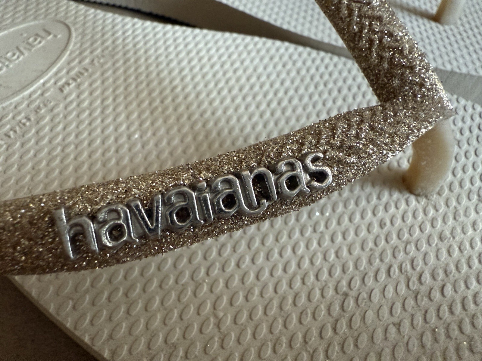 Havaianas Slim Iridescent Golden Sand w/Matching Gold Straps EU41-42 – NEW