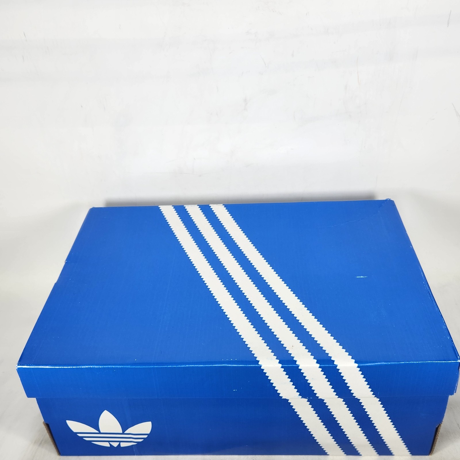 Size 9 – adidas Sambae – Cloud White / Black / Gold Metallic – Womens – JI1349