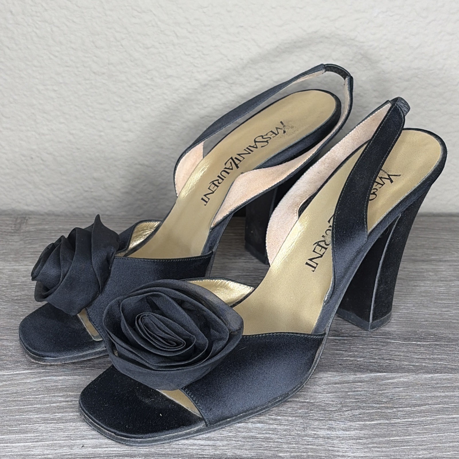 Yves Saint Laurent Vtg Satin Slingback Block Heel Sandal Rosette Womens 6.5 YSL