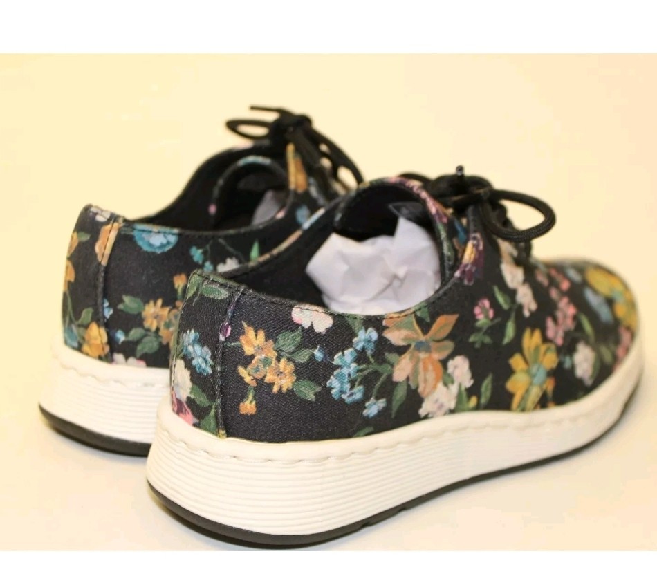 New Dr. Martens Vegan Darcy Soft Wair Cavendish FLORAL Lace Up SHOES Size 6 / 37