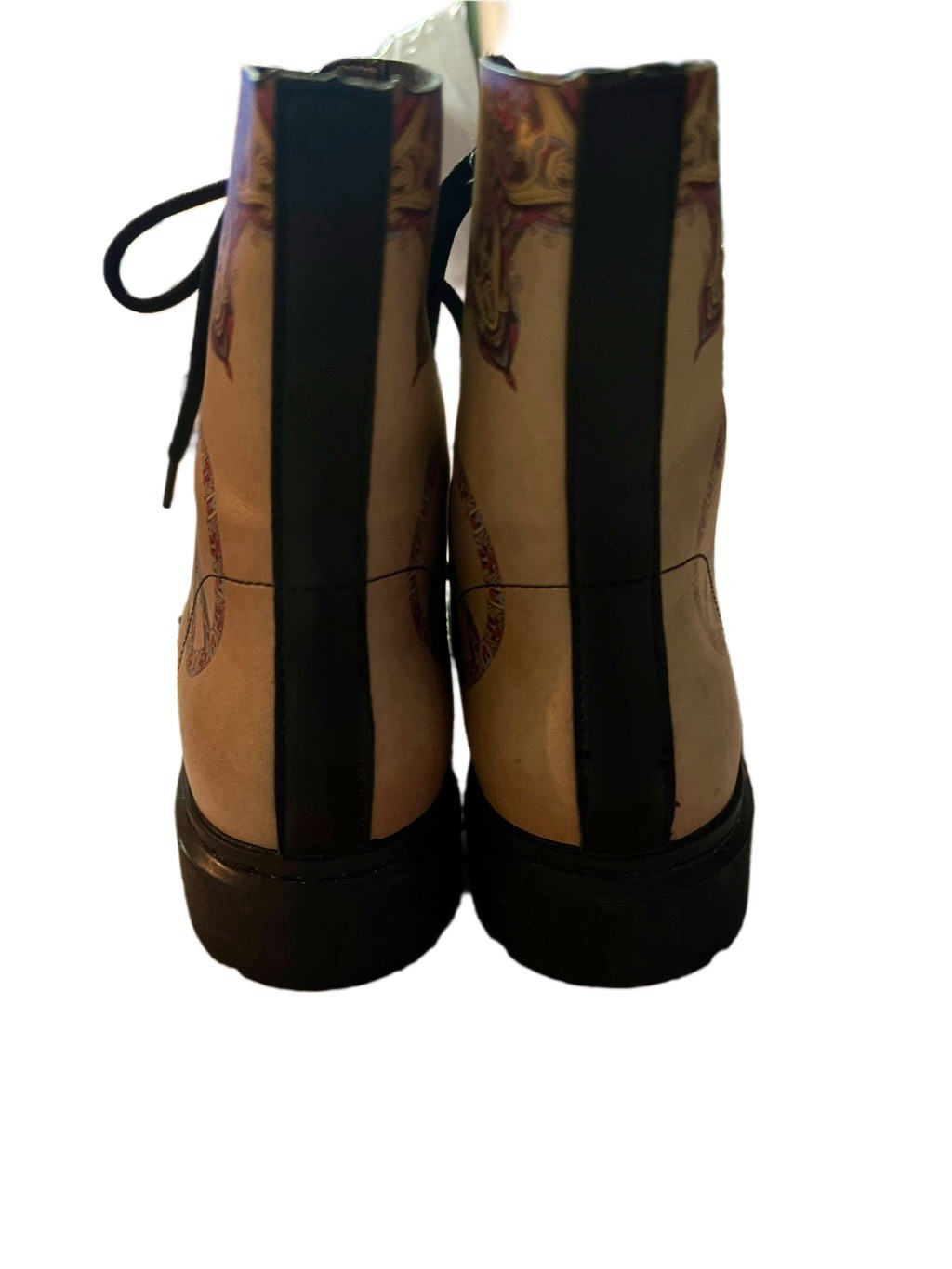 YES WE VIBE DOWN TO EARTH TAN PRINT LUG SOLE BOOT SZ USW9 M7.5 EU 40.5