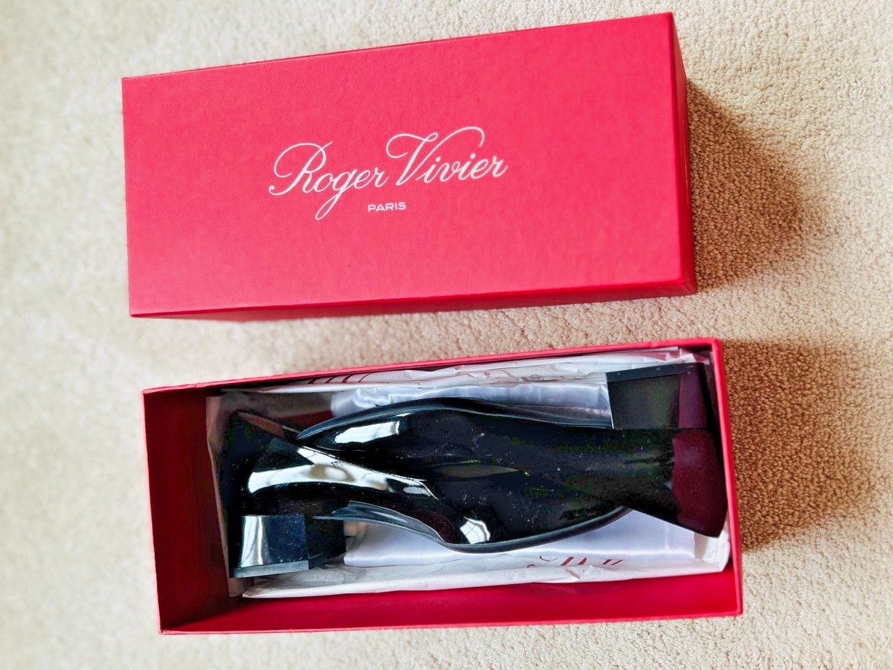 Roger Vivier – Belle de Nuit pumps 39.5