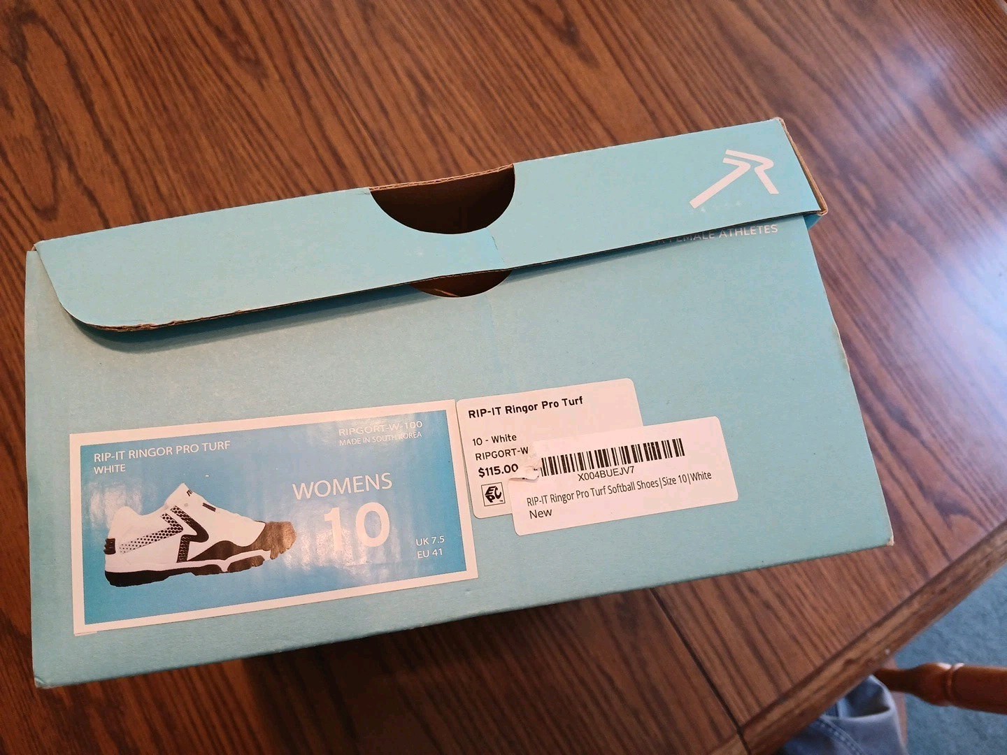 Rip It – New in Box Ringor Pro Turf Softball Shoes Ladies Womens Size 10