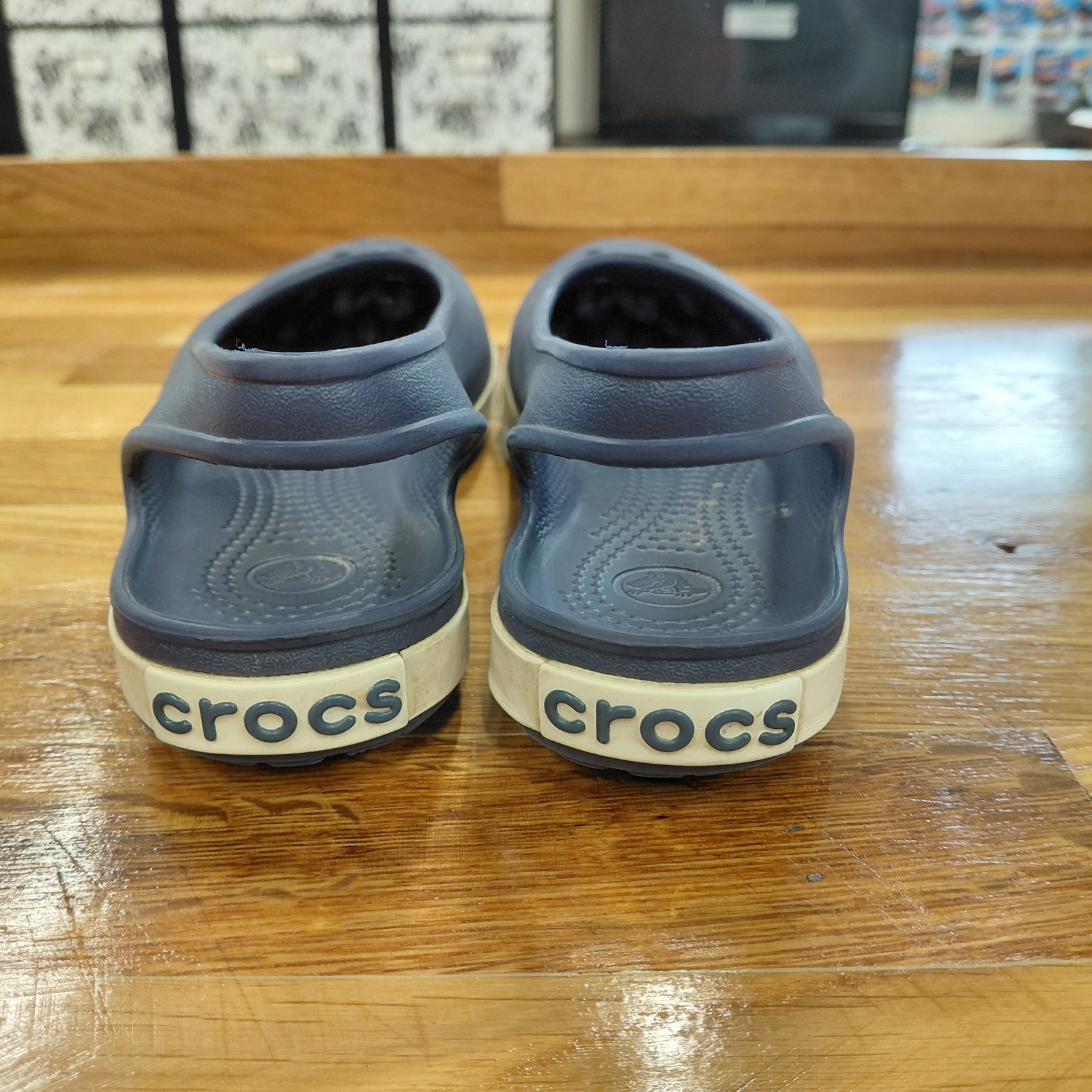 Crocs Navy Sling Back Shoes Women’s Size 8W Blue Lake Life Water Vacation Fish