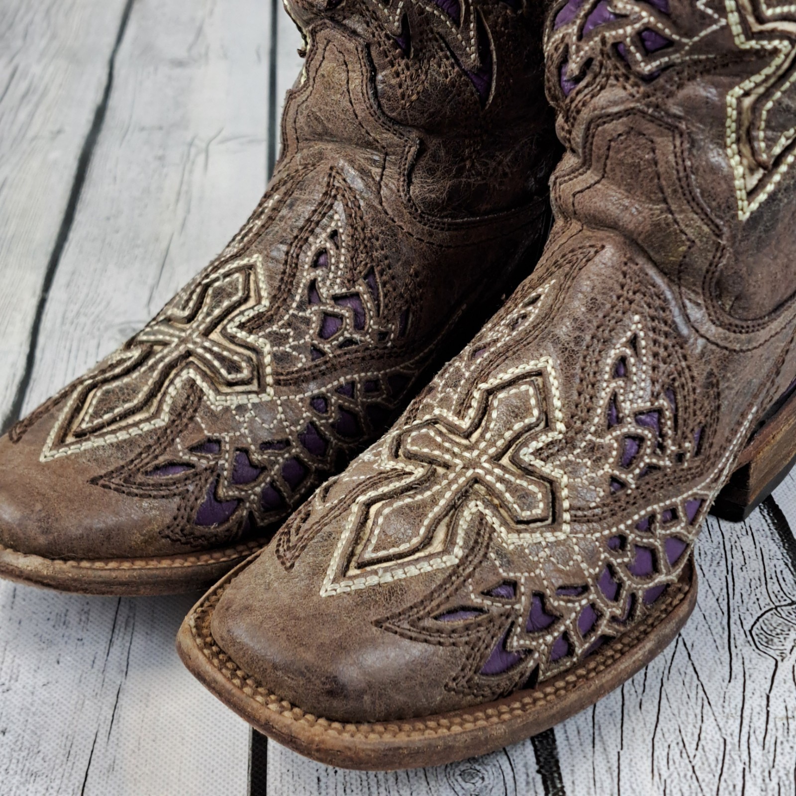 Corral Vintage Cowboy Boots Womens 7 M Brown Purple Angel Wings Cross Leather