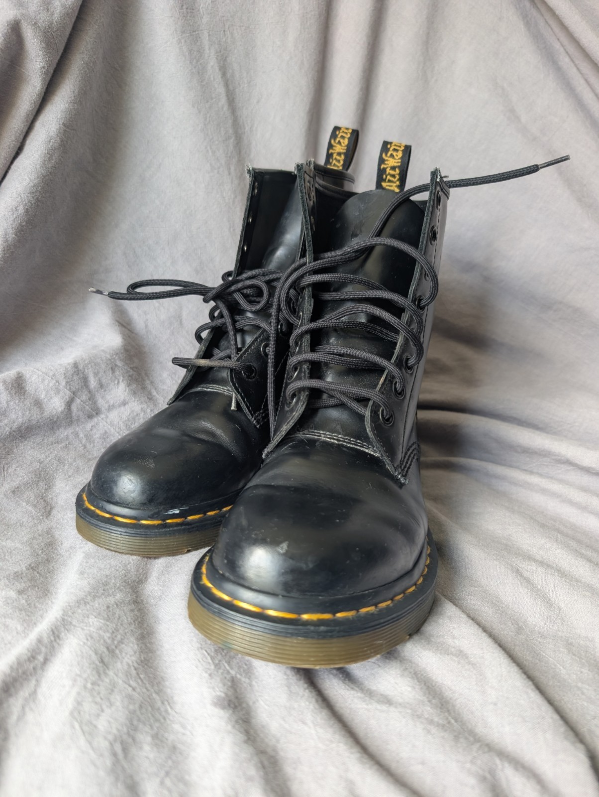 Dr. Martens 1460 Women’s Original Smooth Leather Lace Up Boots – Black, W8